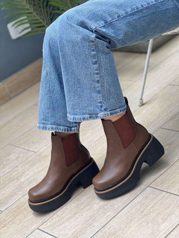 Botin Micaela x7